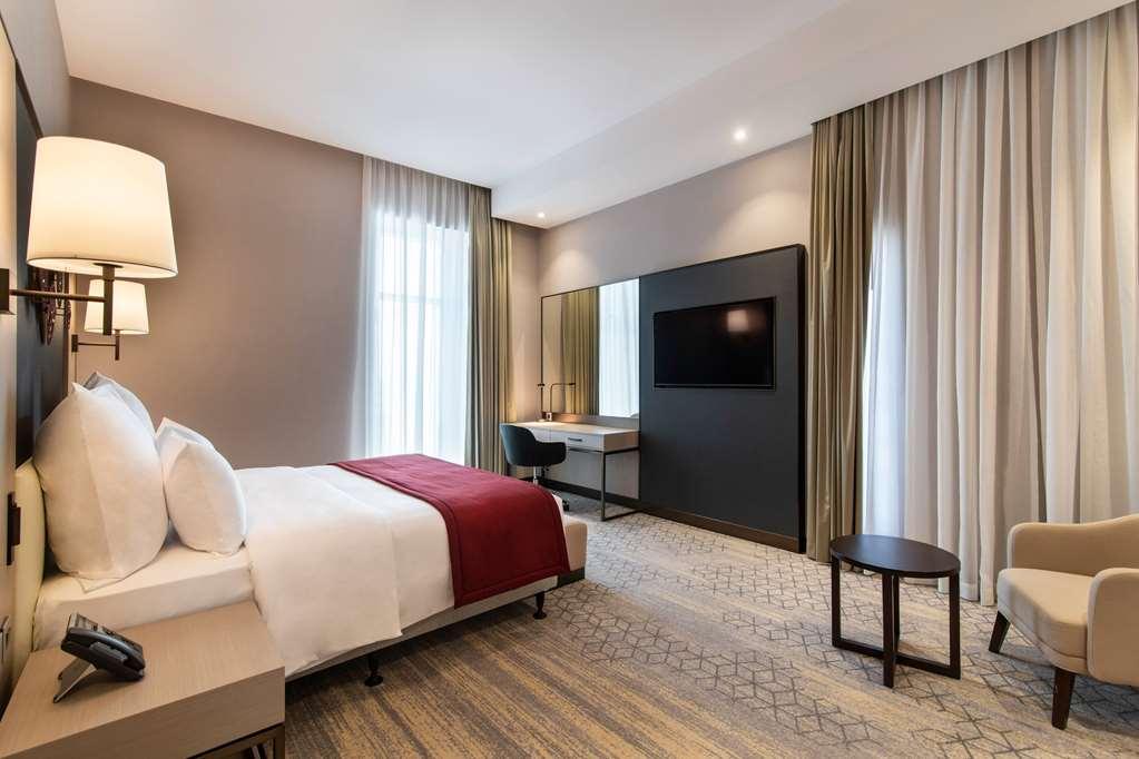 Ramada By Wyndham Riyadh King Fahd Road 客房 照片