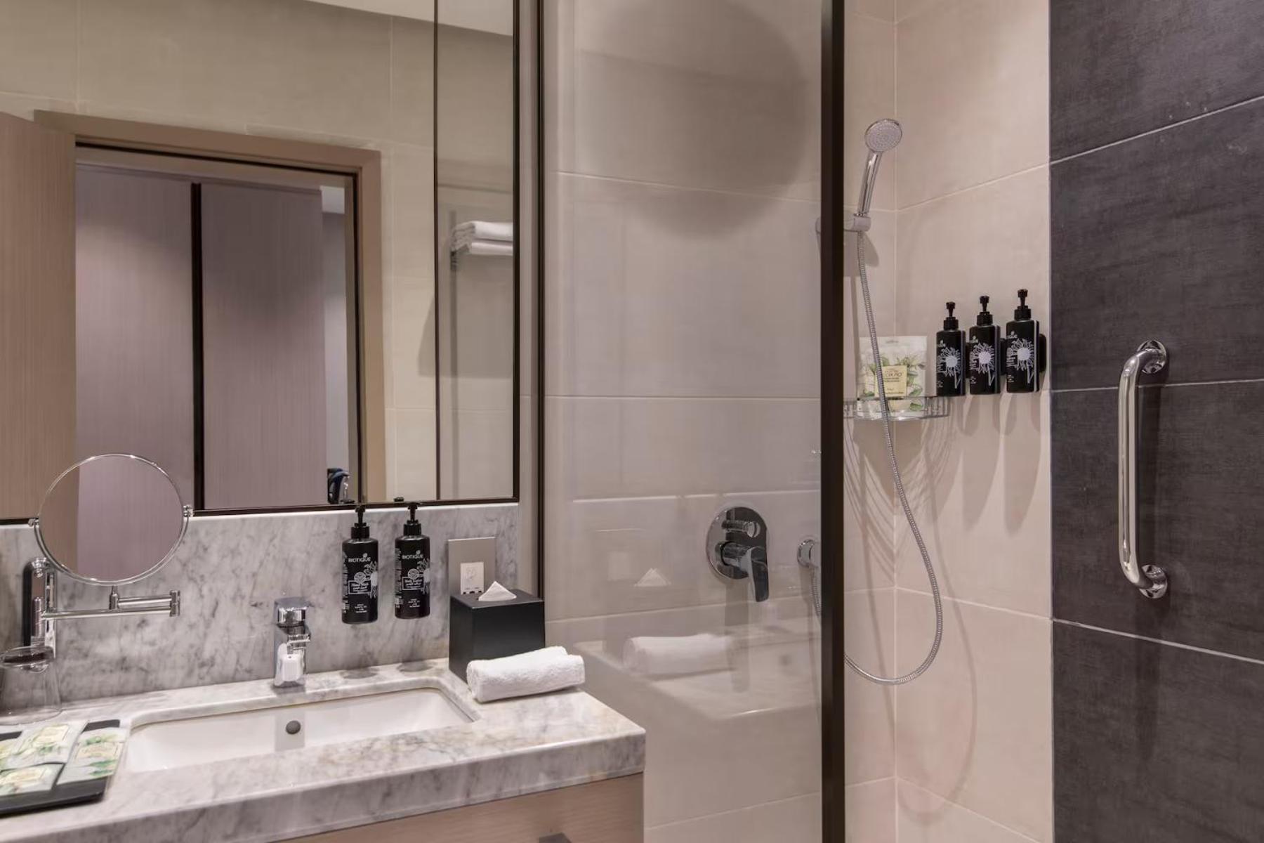 Ramada By Wyndham Riyadh King Fahd Road 外观 照片