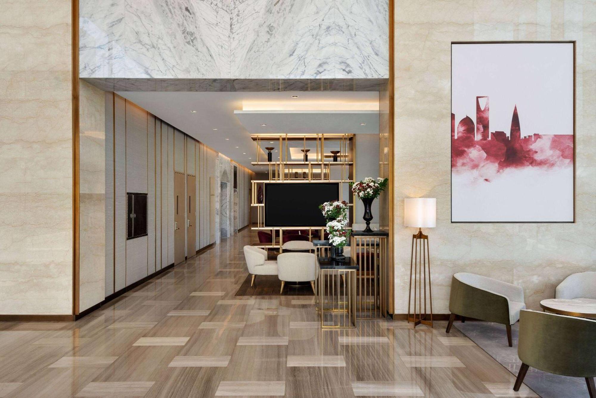Ramada By Wyndham Riyadh King Fahd Road 外观 照片 The lobby of the hotel